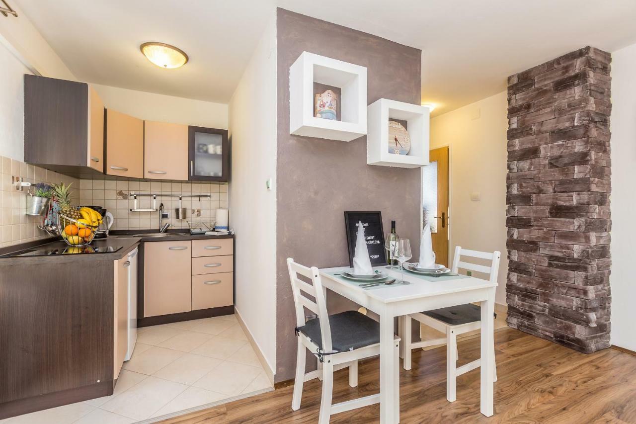 Studio Apartman Magdalena Lejlighed Omišalj Eksteriør billede