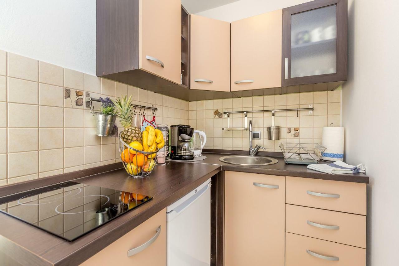 Studio Apartman Magdalena Lejlighed Omišalj Eksteriør billede
